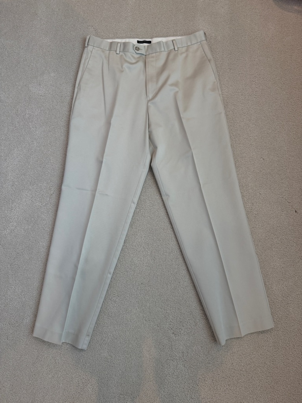 Dockers Men's Light Beige Dress Pants